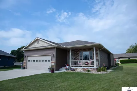 205 Montana Cir, Utica, NE 68456