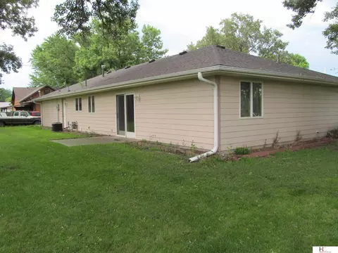 Exterior - 209 E Otoe St, Exeter, NE 68351 photo 2 of 5