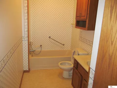 Bath - 209 E Otoe St, Exeter, NE 68351 photo 2 of 2