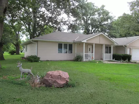 Exterior - 209 E Otoe St, Exeter, NE 68351 photo 1 of 5