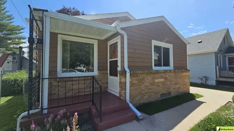 6705 Mason St, Omaha, NE 68106