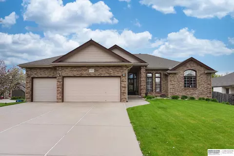 2904 N 173rd St, Omaha, NE 68116