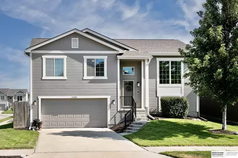 14480 Potter St, Bennington, NE 68007