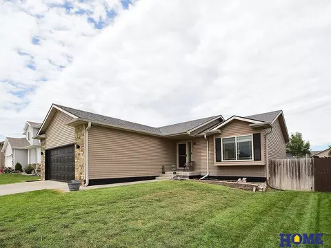 1020 Humphrey Ave, Lincoln, NE 68521