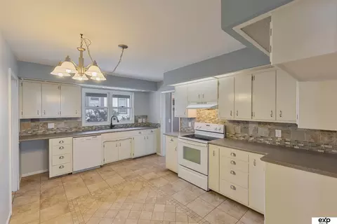 Kitchen - 205 8th St, Scribner, NE 68057 photo 1 of 2