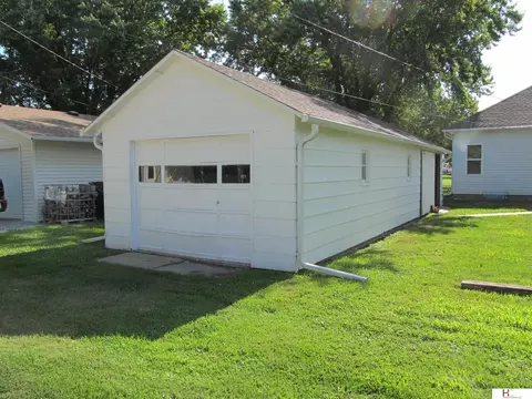 109 S Union Ave, Exeter, NE 68351 photo 3