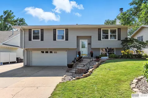 2528 N 142nd St, Omaha, NE 68164