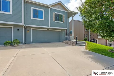 16403 Browne St, Omaha, NE 68116