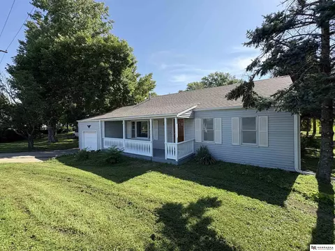 5131 S 84th St, Ralston, NE 68127
