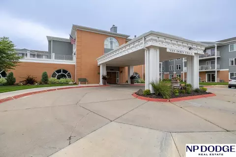 3001 S 51st Street Ct #2207, Lincoln, NE 68506