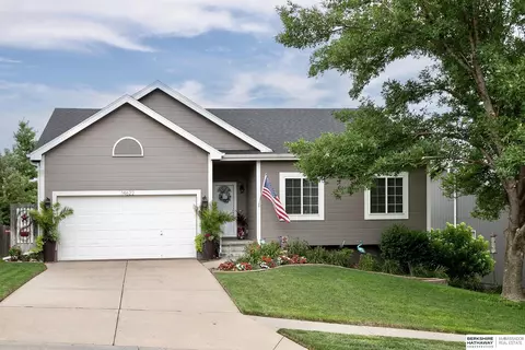 14622 Kansas Ave, Omaha, NE 68116