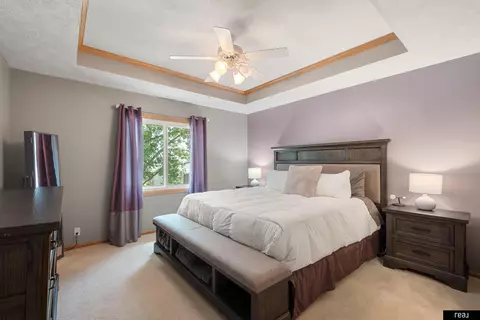 11611 Ridgeview Cir, Bellevue, NE 68133