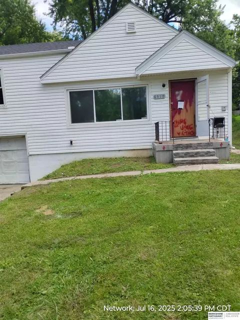 6519 N 36th St, Omaha, NE 68112