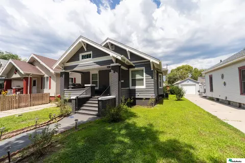 214 W 9th St, Grand Island, NE 68801