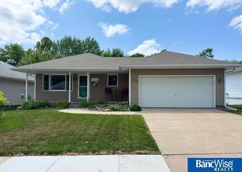 3317 Gregory St, Lincoln, NE 68521