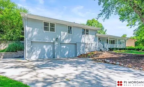 10702 Martha St, Omaha, NE 68124