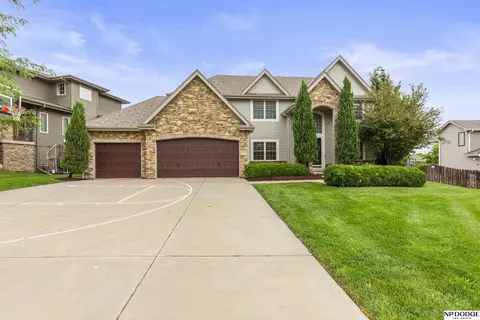 20182 Hansen Ave, Omaha, NE 68130