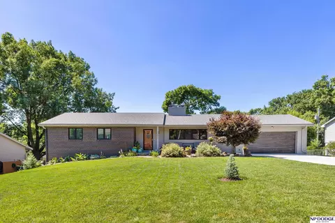 11821 Shirley St, Omaha, NE 68144