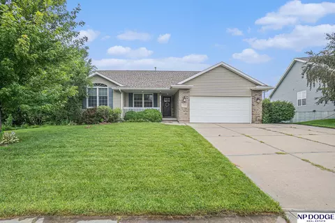 21322 Buchanan Pkwy, Gretna, NE 68028