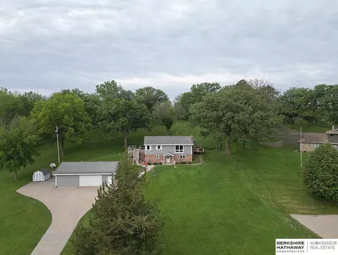 22327 3 Bridge Rd, Council Bluffs, IA 51503