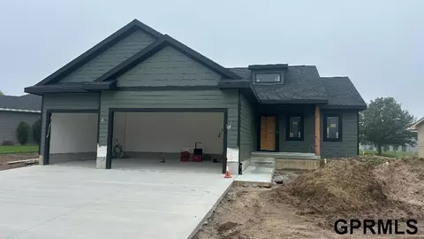 6664 Shadow Ridge Pl, Columbus, NE 68601