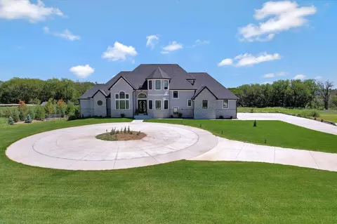 17380 S 77 Pt, Hickman, NE 68372