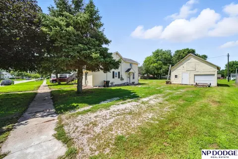 504 Elk St, Hooper, NE 68031 photo 2