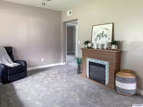 504 Elk St, Hooper, NE 68031 photo 6