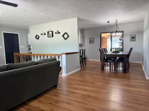 1821 Hoyt St, Beatrice, NE 68310 photo 6