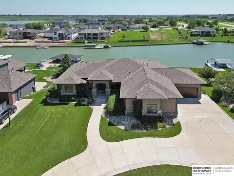 11777 N 175 Cir, Bennington, NE 68007