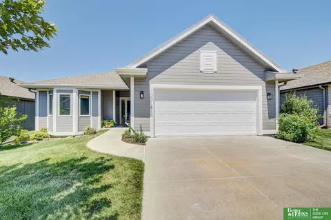 13318 Spring St, Omaha, NE 68144