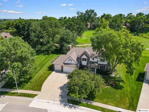 View/Area - 12941 Eagle Run Dr, Omaha, NE 68164 photo 7 of 9