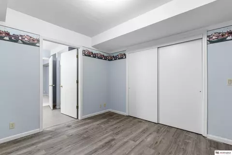 Bedroom - 12941 Eagle Run Dr, Omaha, NE 68164 photo 10 of 11