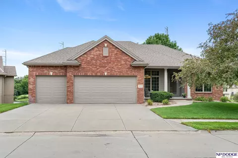 10478 S 179th St, Omaha, NE 68136