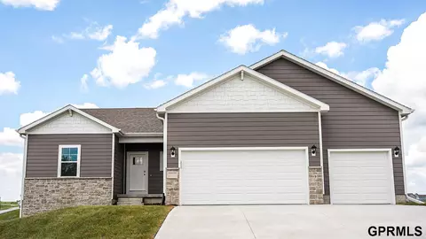 12303 S 205th Ave, Gretna, NE 68028