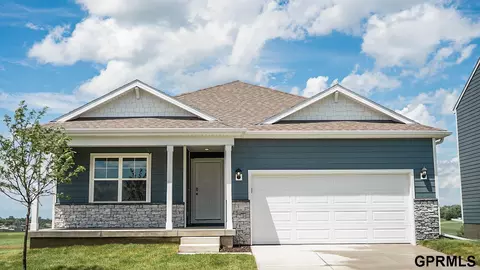 16405 Davidson St, Bennington, NE 68007