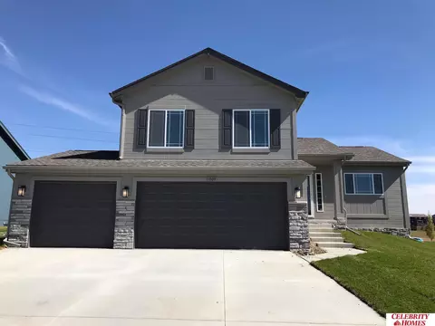 16929 Curtis Ave, Omaha, NE 68116