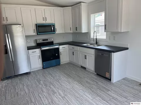 105 N Platte St, Valley, NE 68064 photo 7