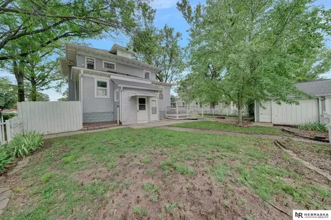 Exterior - 823 N 11th St, Beatrice, NE 68310 photo 12 of 14