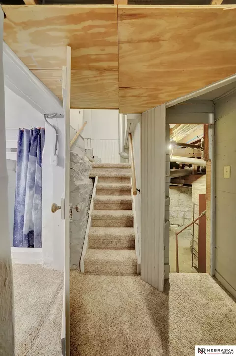 Entry Way - 823 N 11th St, Beatrice, NE 68310 photo 11 of 14
