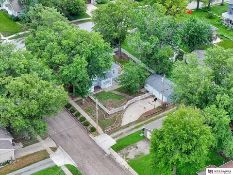 View/Area - 823 N 11th St, Beatrice, NE 68310 photo 3 of 4
