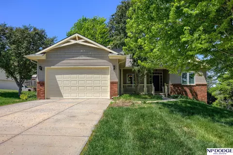 5748 N 80 St, Omaha, NE 68134