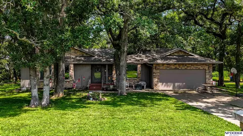 2838 Reed Ln, Fremont, NE 68025