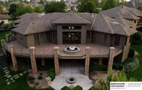 18908 Boyle Cir, Elkhorn, NE 68022