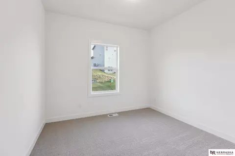 17644 Scott St, Bennington, NE 68007 photo 15