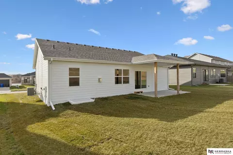17644 Scott St, Bennington, NE 68007 photo 29
