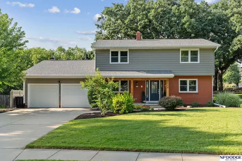 9514 Grover St, Omaha, NE 68124