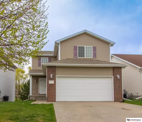 2115 Colorado Dr, Lincoln, NE 68521