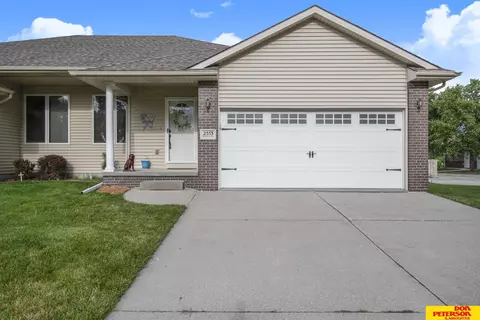 2553 N Laverna, Fremont, NE 68025