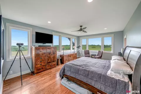 Bedroom - 1015 County Road E Rd, Palmyra, NE 68418 photo 1 of 9